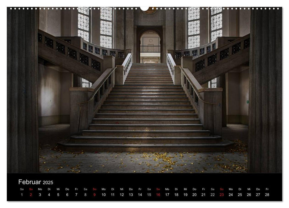 Geheimnisvolle Orte - Lost Places (CALVENDO Premium Wandkalender 2025)