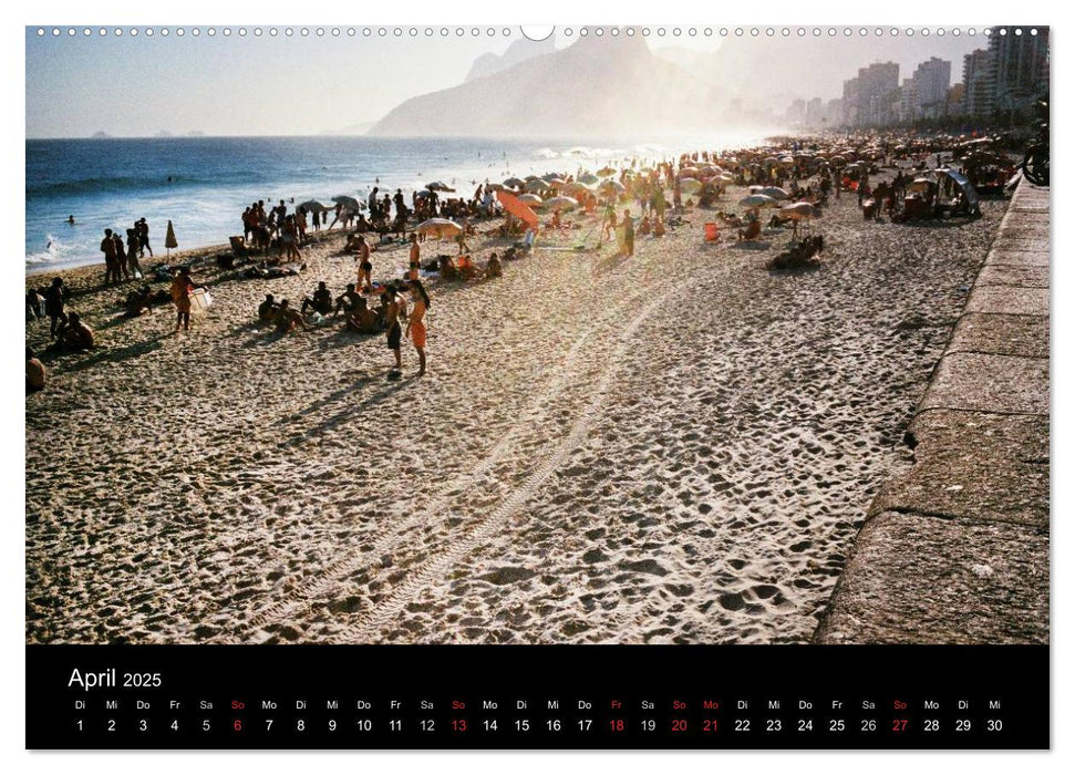 Rio de Janeiro dazwischen - in between (CALVENDO Premium Wandkalender 2025)