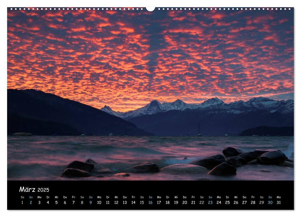 Stimmungsvolle Bilder vom Thunersee (CALVENDO Premium Wandkalender 2025)