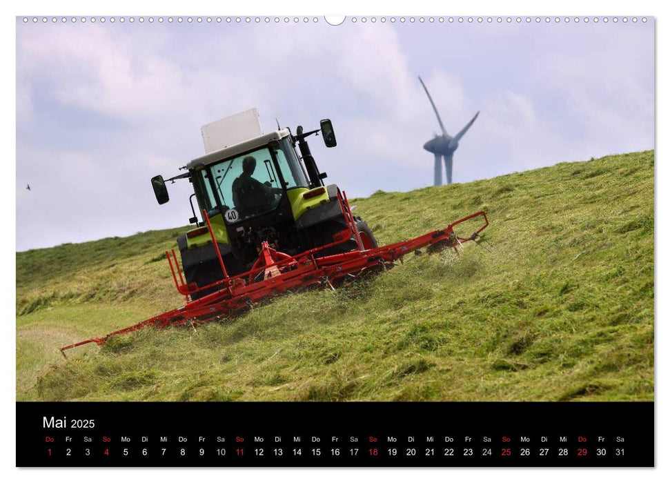 Trecker & Co. bei der Arbeit - Landwirtschaft in Ostfriesland (CALVENDO Premium Wandkalender 2025)