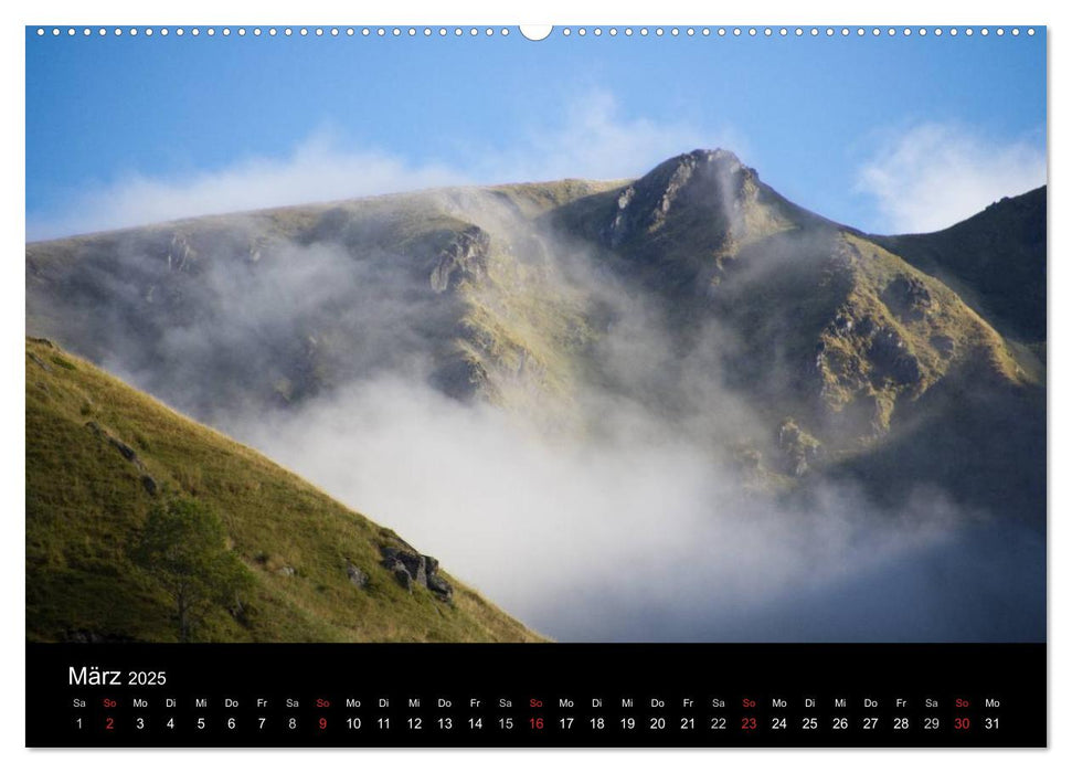 Lofoten - Norwegen zwischen Bergen und Meer (CALVENDO Premium Wandkalender 2025)