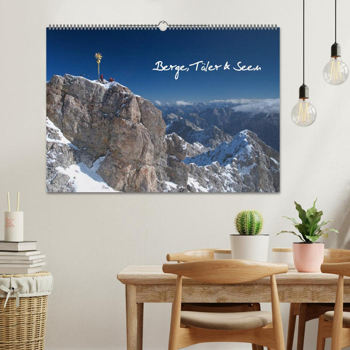 Berge, Täler & Seen (CALVENDO Wandkalender 2025)