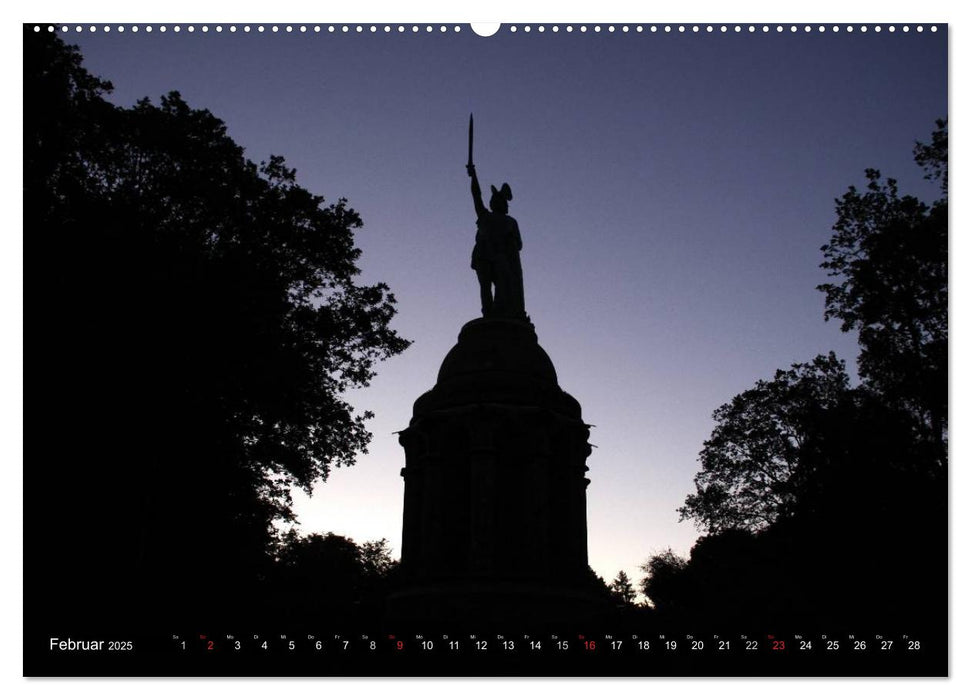 Detmold (CALVENDO Premium Wandkalender 2025)