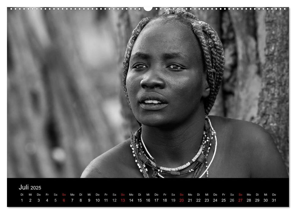 African People black white (CALVENDO Premium Wandkalender 2025)