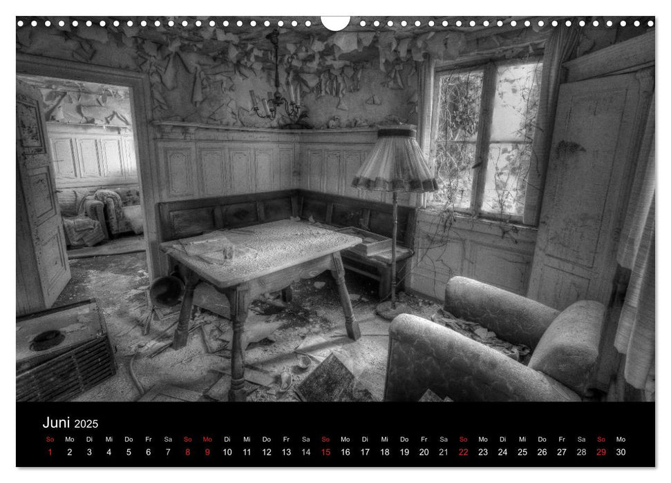 Lost And Secret Places (CALVENDO Wandkalender 2025)