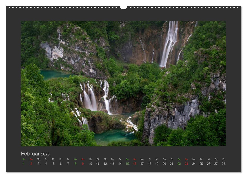 FALLENDE WASSER (CALVENDO Wandkalender 2025)