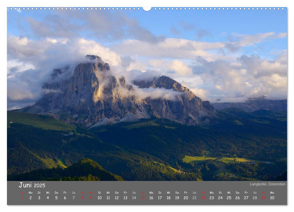 Traumhafte Bergwelt Kalender (CALVENDO Premium Wandkalender 2025)