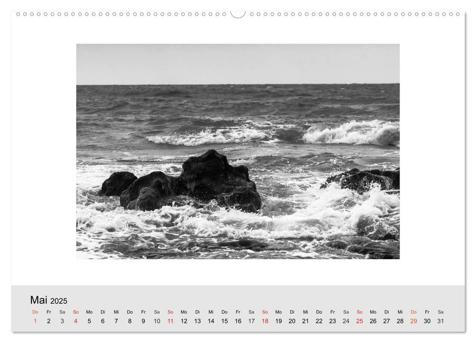 Strand (CALVENDO Premium Wandkalender 2025)