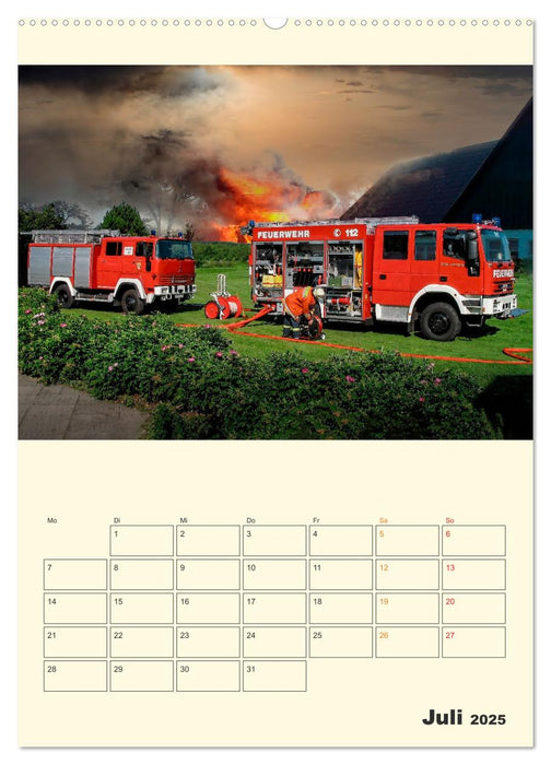 Feuerwehr - der Kalender (CALVENDO Premium Wandkalender 2025)