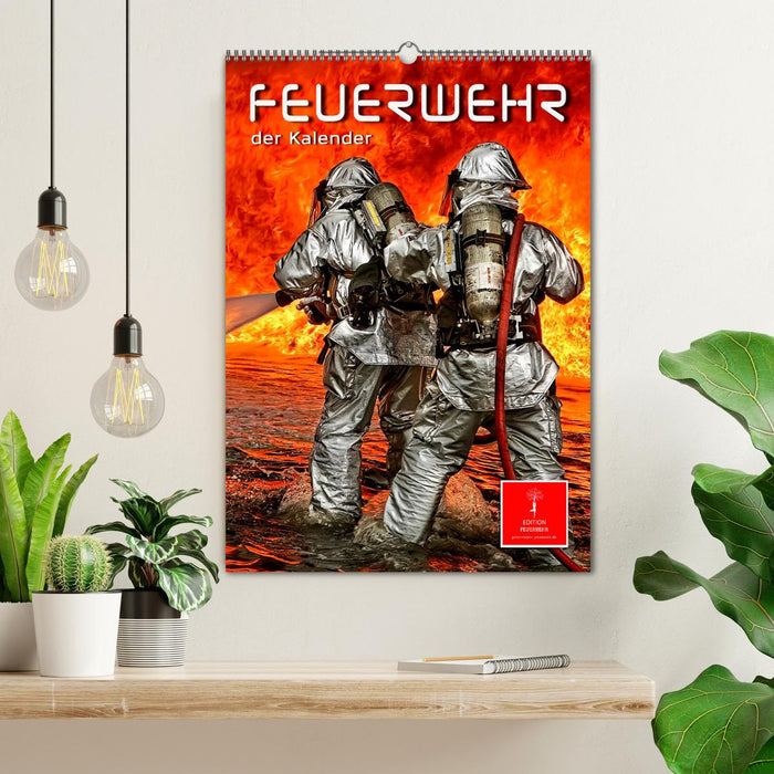 Feuerwehr - der Kalender (CALVENDO Wandkalender 2025)