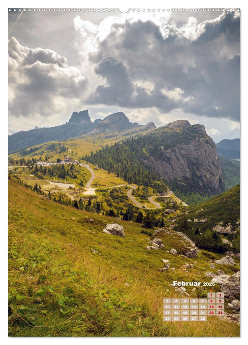 Dolomiten, ein Meer aus Bergen by VogtArt (CALVENDO Premium Wandkalender 2025)