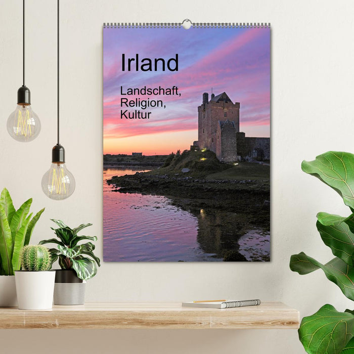 Irland - Landschaft, Religion, Kultur (CALVENDO Wandkalender 2025)