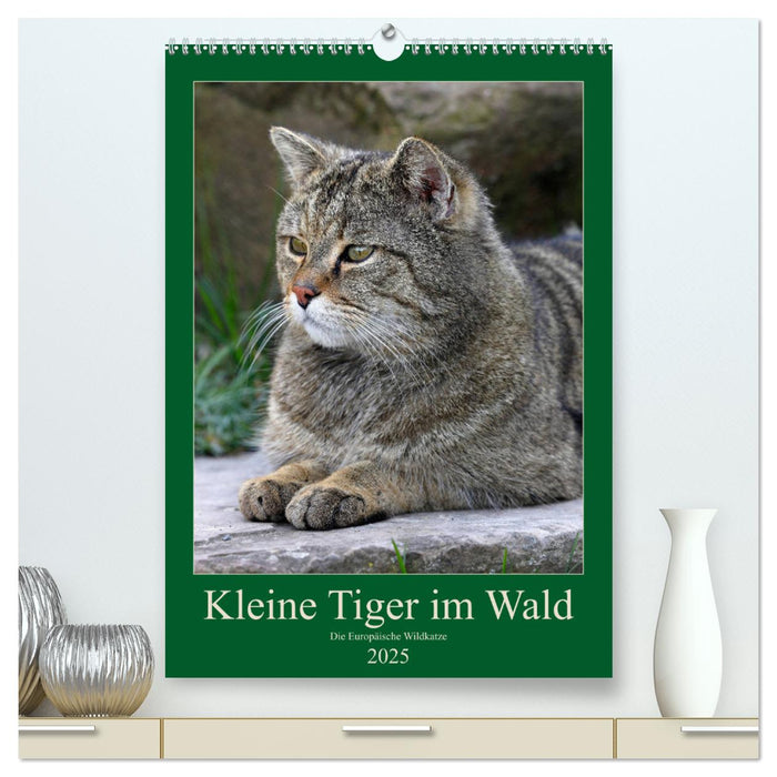 Kleine Tiger im Wald (CALVENDO Premium Wandkalender 2025)