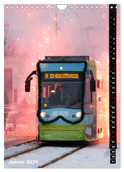 Tram in Hochform (CALVENDO Wandkalender 2025)