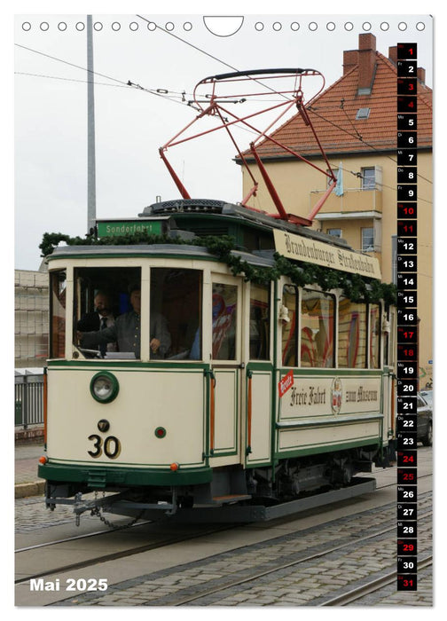 Tram in Hochform (CALVENDO Wandkalender 2025)