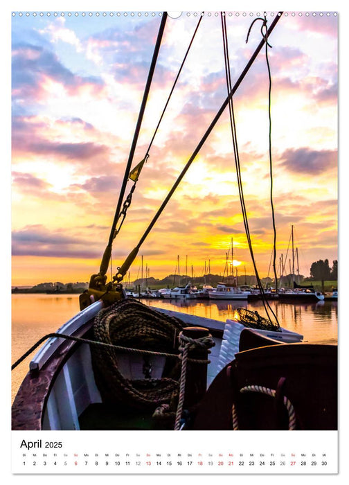 GREETSIEL Rund um den Hafen (CALVENDO Premium Wandkalender 2025)