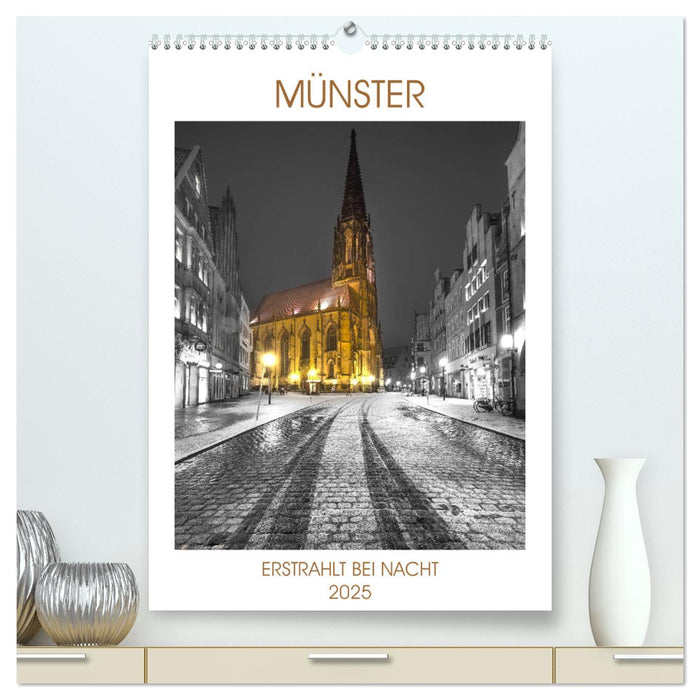 Münster - erstrahlt bei Nacht (CALVENDO Premium Wandkalender 2025)