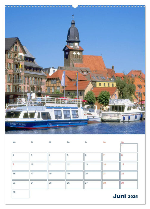 Urlaubsparadies Mecklenburg-Vorpommern (CALVENDO Premium Wandkalender 2025)