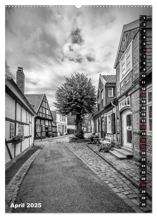 LÜBECK Monochrome Momente (CALVENDO Wandkalender 2025)