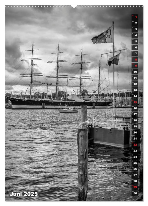 LÜBECK Monochrome Momente (CALVENDO Wandkalender 2025)