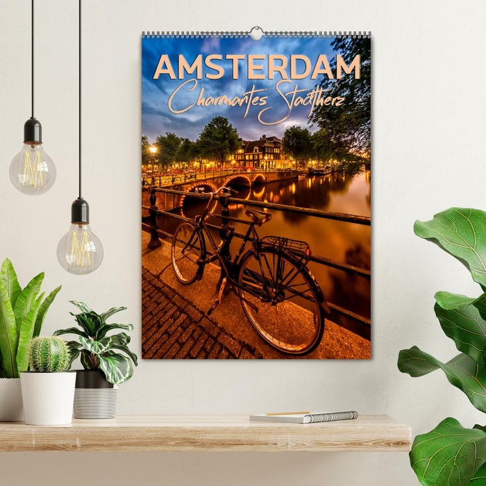 AMSTERDAM Charmantes Stadtherz (CALVENDO Wandkalender 2025)