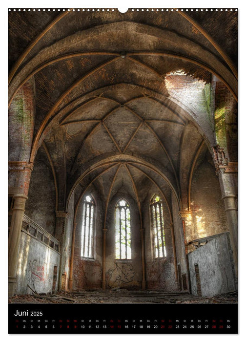 Lost Places - Verlassene Kirchen (CALVENDO Premium Wandkalender 2025)