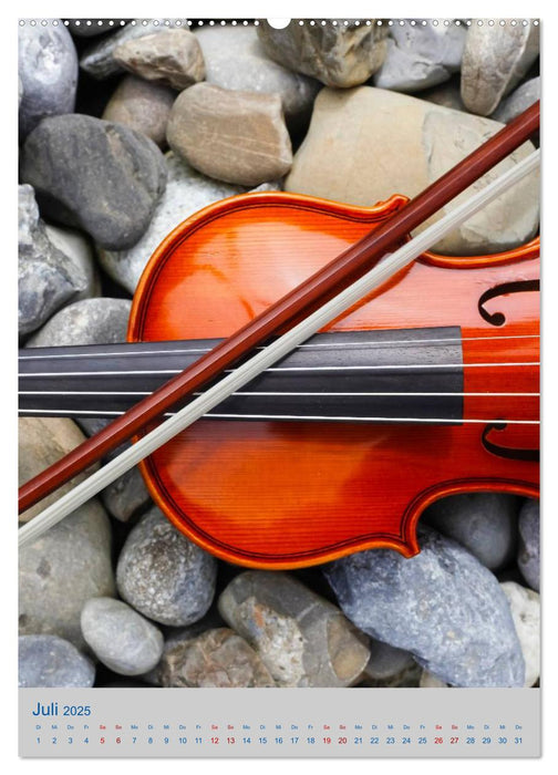 Instrumente - Musikalisch durch das Jahr (CALVENDO Premium Wandkalender 2025)