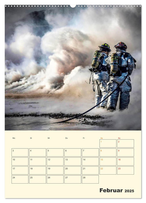 Feuerwehr - selbstloser Dienst weltweit (CALVENDO Premium Wandkalender 2025)