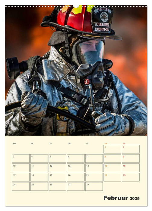 Feuerwehr - Warten auf den nächsten Einsatz (CALVENDO Wandkalender 2025)