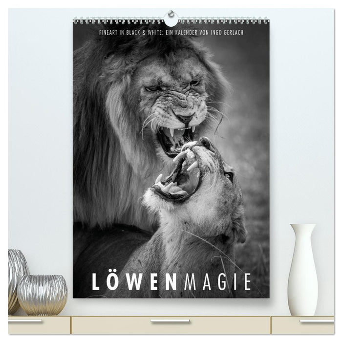 FineArt in Black and White: Löwenmagie (CALVENDO Premium Wandkalender 2025)