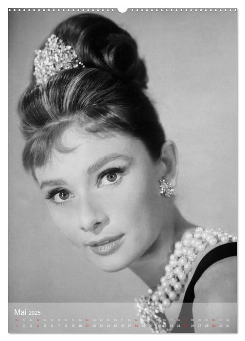 Hollywood-Diva - Audrey Hepburn (CALVENDO Premium Wandkalender 2025)