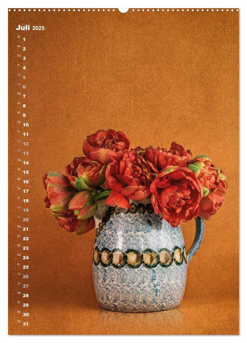 Blumenschmuck in Bunzlau Keramik (CALVENDO Premium Wandkalender 2025)