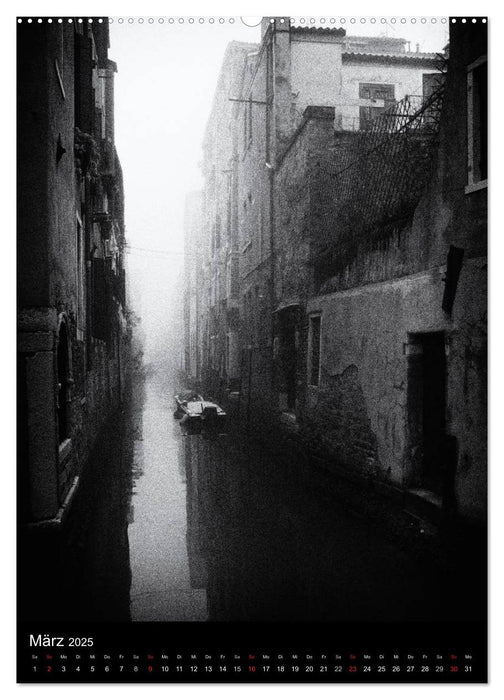 Venice Noir - Das etwas andere Venedig (CALVENDO Premium Wandkalender 2025)