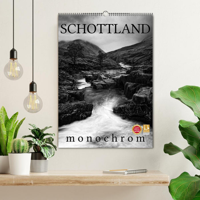 Schottland Monochrom (CALVENDO Wandkalender 2025)