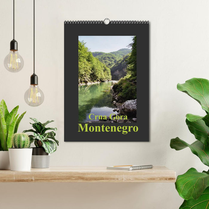 Crna Gora - Montenegro (CALVENDO Wandkalender 2025)
