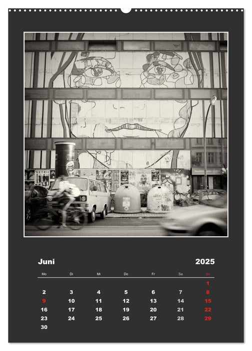 Berlin - Portrait einer Stadt (CALVENDO Wandkalender 2025)