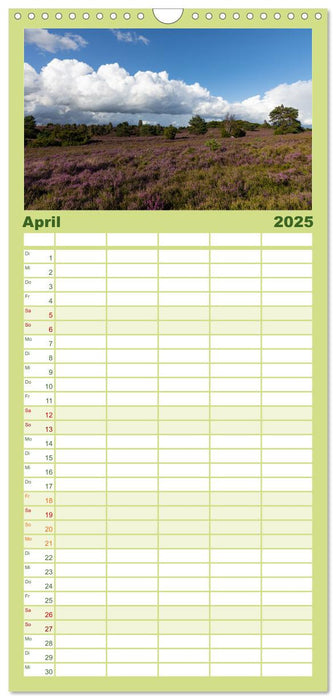 Im Blütenrausch der Lüneburger Heide (CALVENDO Familienplaner 2025)