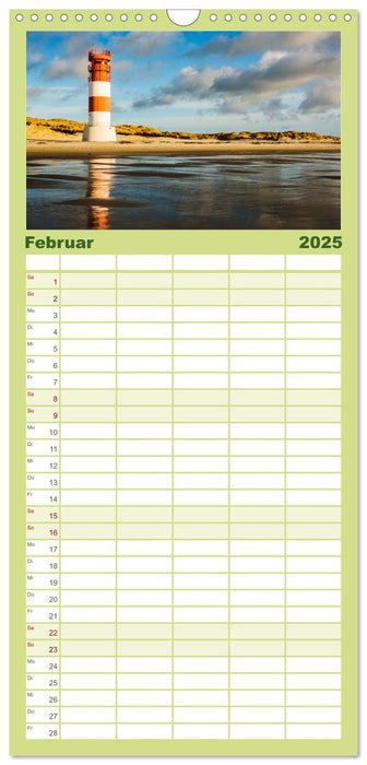 Stimmungsvolle Küstenmomente (CALVENDO Familienplaner 2025)