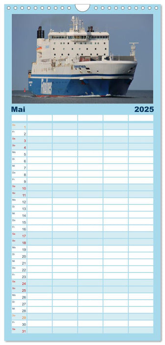 Shipspotting Travemünde (CALVENDO Familienplaner 2025)