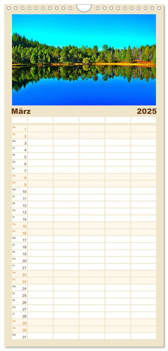 Auf Wanderschaft in Deutschland (CALVENDO Familienplaner 2025)