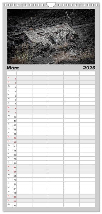 Ätna - Vulkanlandschaften (CALVENDO Familienplaner 2025)