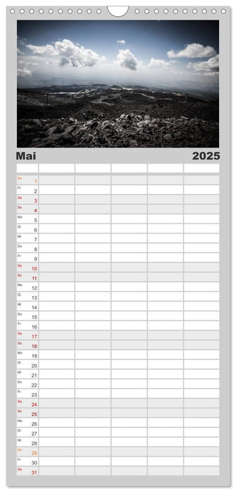 Ätna - Vulkanlandschaften (CALVENDO Familienplaner 2025)