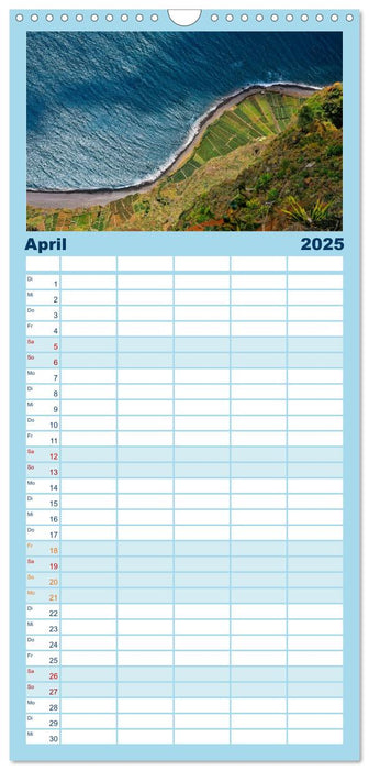 Madeira - blaues Wasser, grüne Berge, bunte Blumen (CALVENDO Familienplaner 2025)