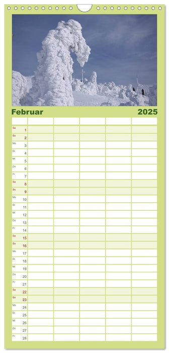 Gipfelkreuze im Böhmerwald (CALVENDO Familienplaner 2025)