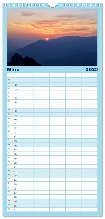 Traumhafte Bergwelt Kalender (CALVENDO Familienplaner 2025)