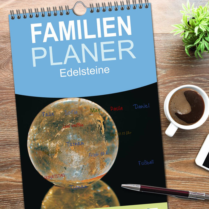 Edelsteine - Ansichten von Ulrike SSK (CALVENDO Familienplaner 2025)