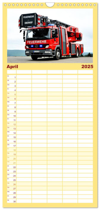 Einsatzfahrzeuge (CALVENDO Familienplaner 2025)