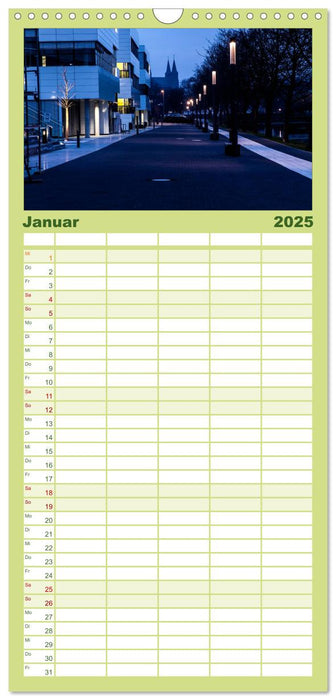 Schönes Kleve bei Tag und Nacht (CALVENDO Familienplaner 2025)