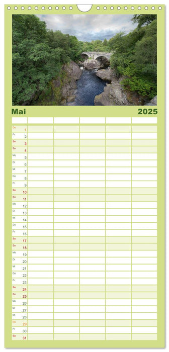 Schottland Highlands und Ostküste (CALVENDO Familienplaner 2025)