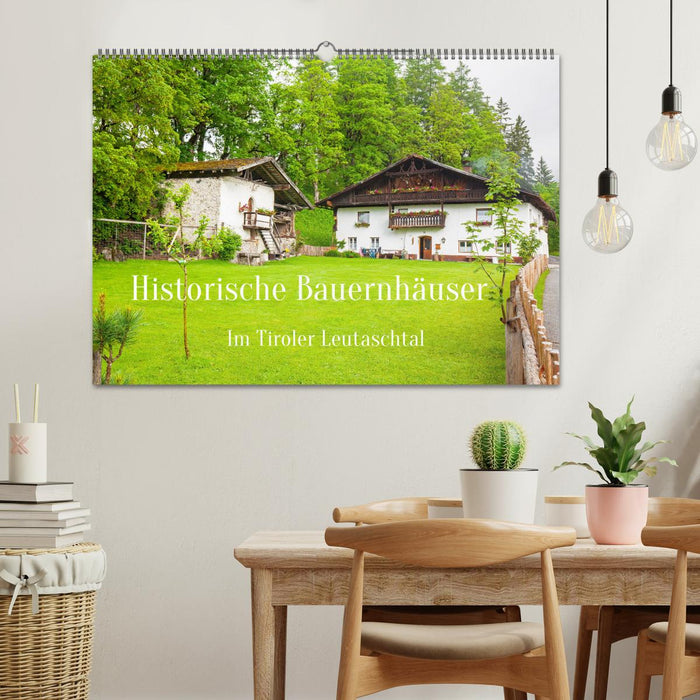 Historische Bauernhäuser im Tiroler Leutaschtal (CALVENDO Wandkalender 2025)